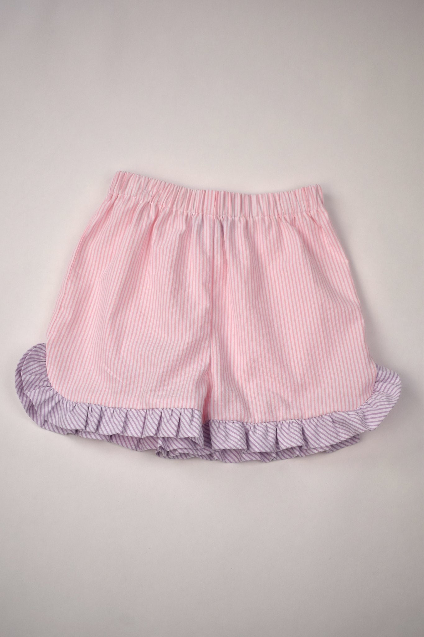 Shorts à volants rose et lavande