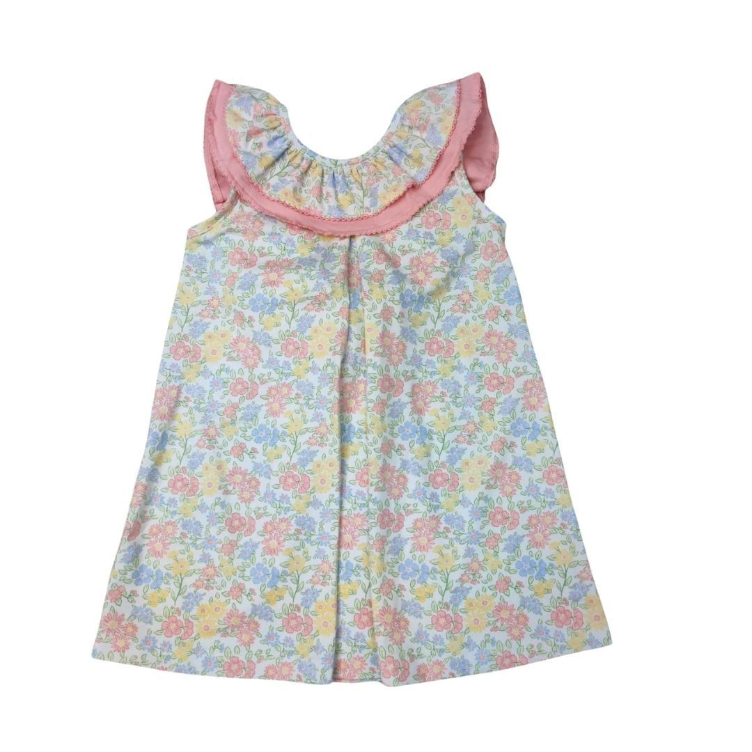 Robe florale pastel avec nœud au dos