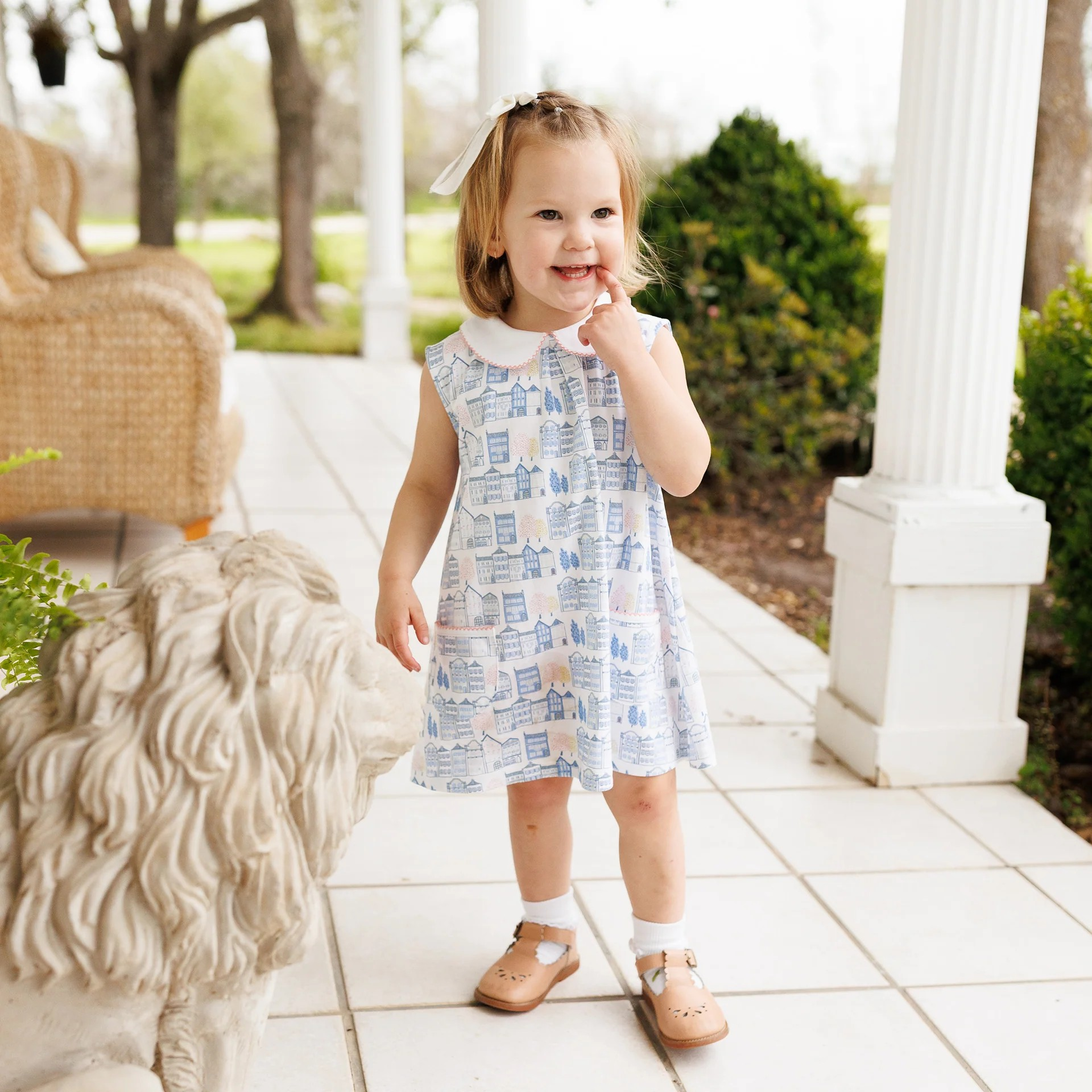 Robe virevoltante sans manches à poches Dutch Row pour fille